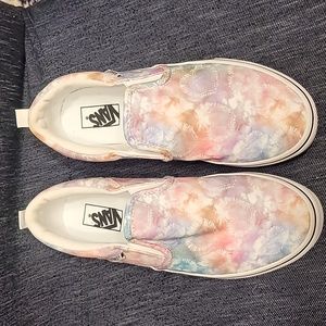 New Vans size 4 girls